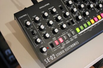 Roland SE-02 : SE 02 2tof 06.JPG Roland SE-02 : SE 02 2tof 06.JPG