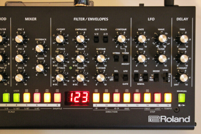 Roland SE-02 : SE 02 2tof 05.JPG