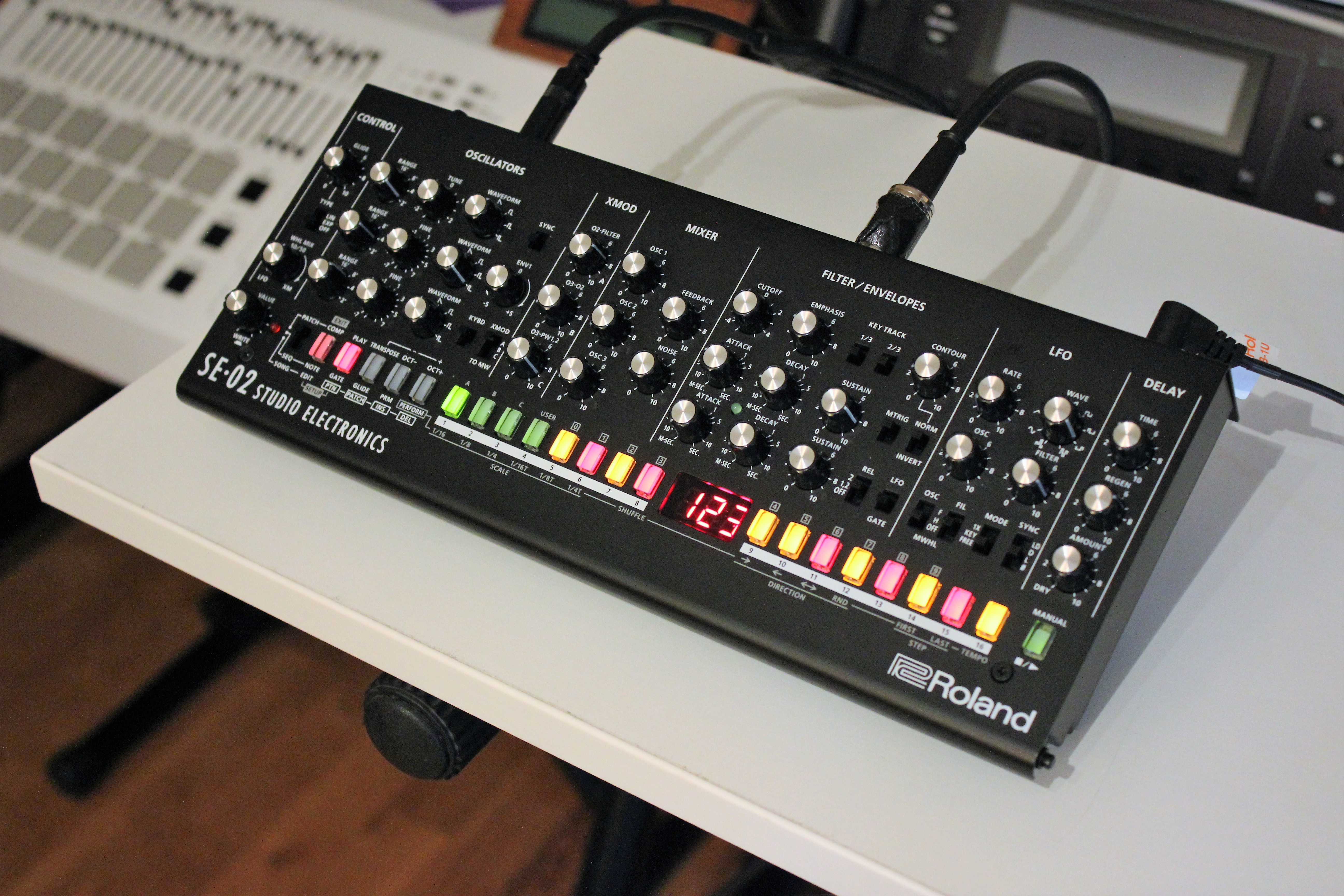 Roland SE-02 : SE 02 2tof 03.JPG