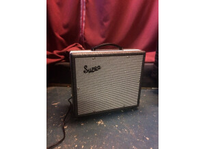Supro 1610RT Comet (69927)