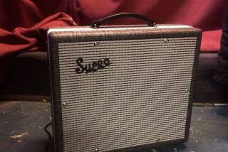 Supro 1610RT Comet