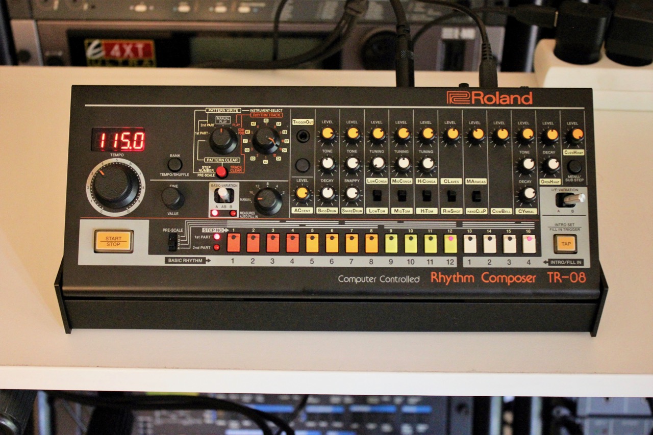 Roland TR-08 : TR 08 1