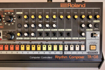 Roland TR-08 : TR 08 5
