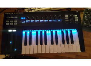 Native Instruments Komplete Kontrol S25 (16818)