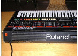 Roland Jupiter-8 (28656)