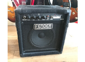 Fender Rumble 15 Combo (5079)