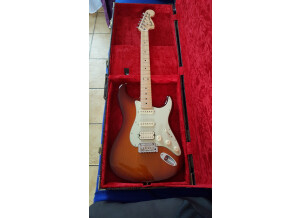 Fender Deluxe Stratocaster HSS Plus Top w/ iOS Connectivity (51297)