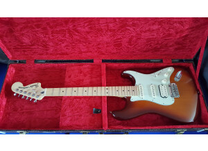 Fender Deluxe Stratocaster HSS Plus Top w/ iOS Connectivity (6756)