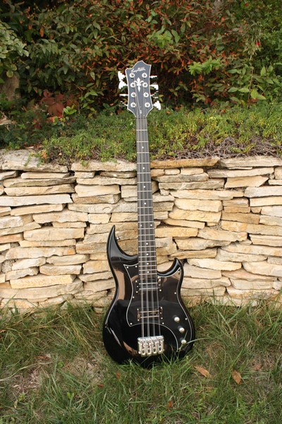 Hagstrom HB-8