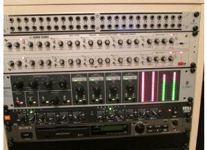 Behringer Combinator MDX8000