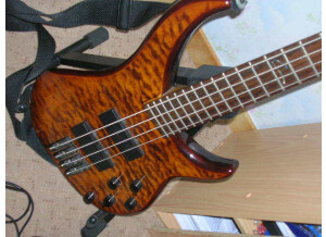 Peavey Cirrus 4 Bxp Natural