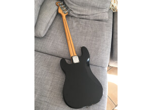 Fender Precision Bass (1977) (81325)