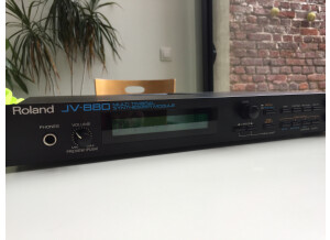Roland JV-880 (76825)