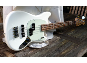 Fender Mustang Bass PJ PF (618)