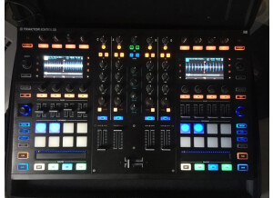 Native Instruments Traktor Kontrol S8 (65180)