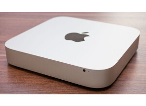 Apple Mac mini 2,3 Ghz i7quad core (8982)