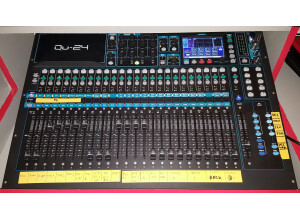 Allen & Heath Qu-24 (74430)