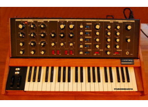 Moog Music Minimoog Voyager Old School (60449)