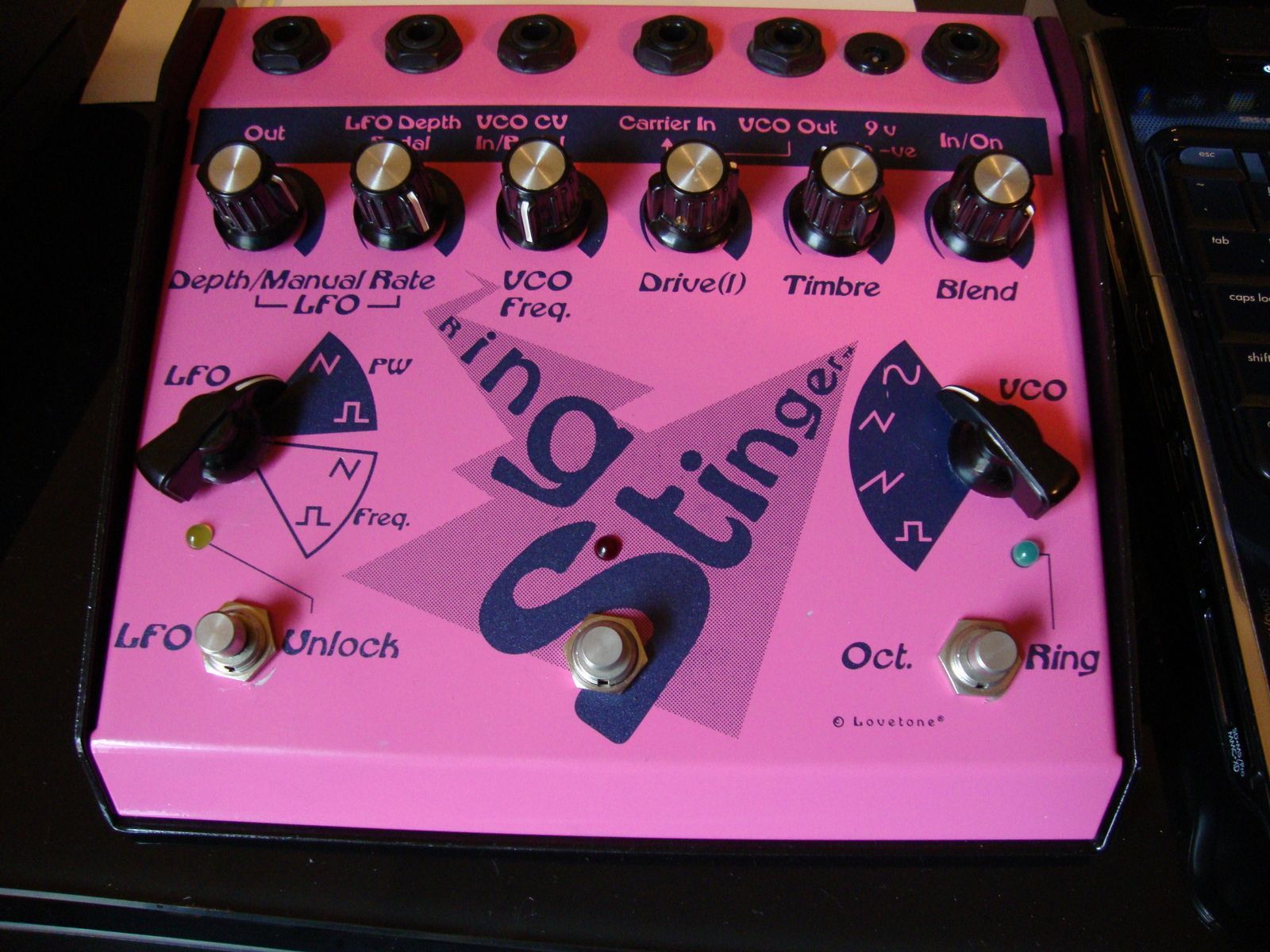 Lovetone Ring Stinger