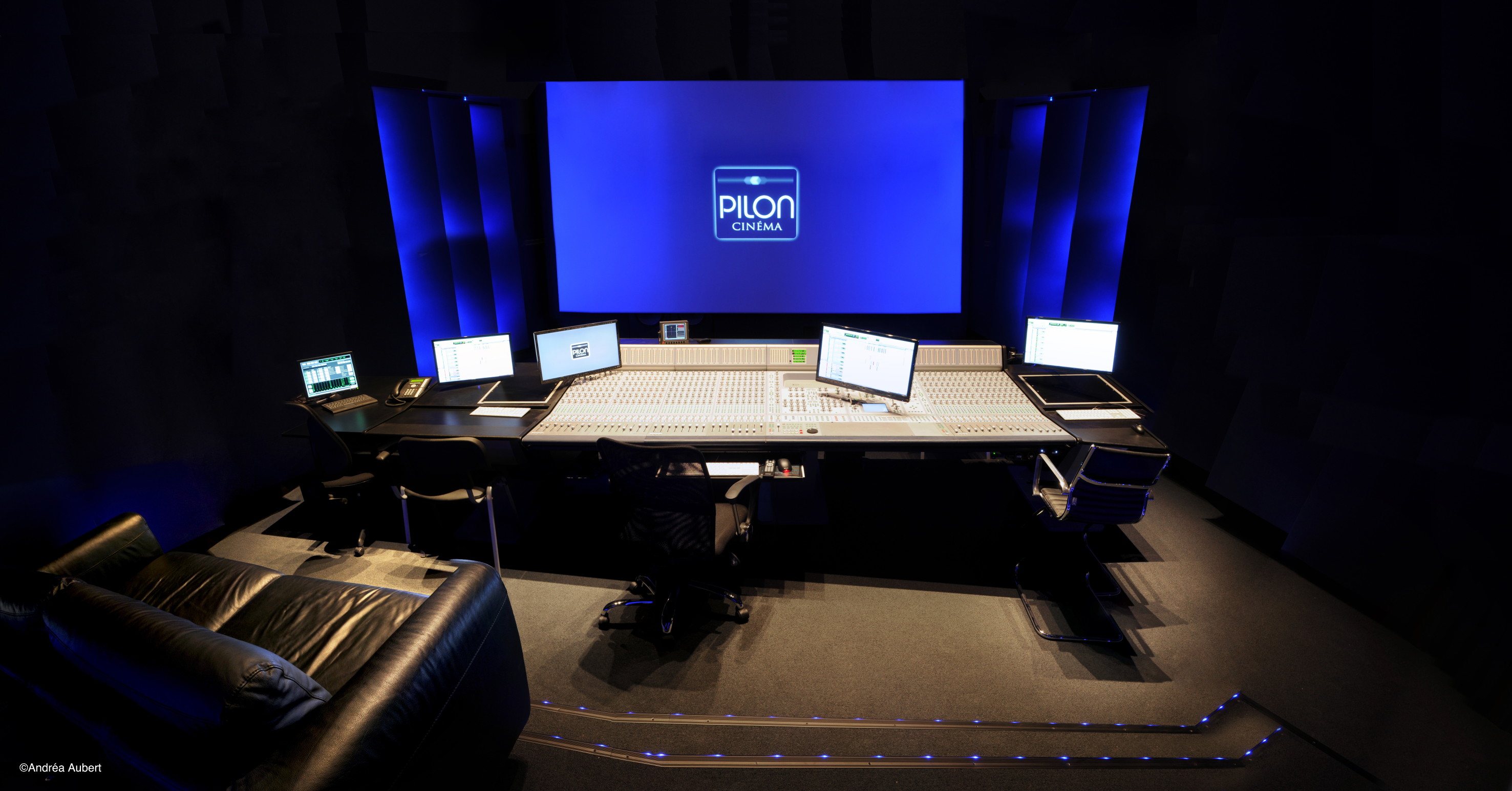 Pilon Cinema front