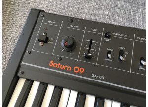 Roland Saturn 09 (61760)