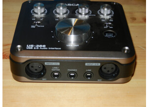 Tascam US-366