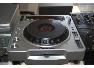 Pioneer 2 CDJ 800 MK2