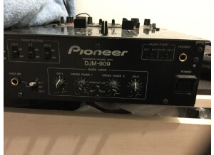 Pioneer DJM-909 (74515)