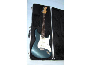 Fender Stratocaster VINTAGE 1984