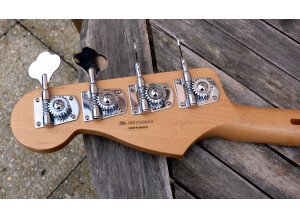 Fender Standard Jazz Bass [2009-Current] (35081)
