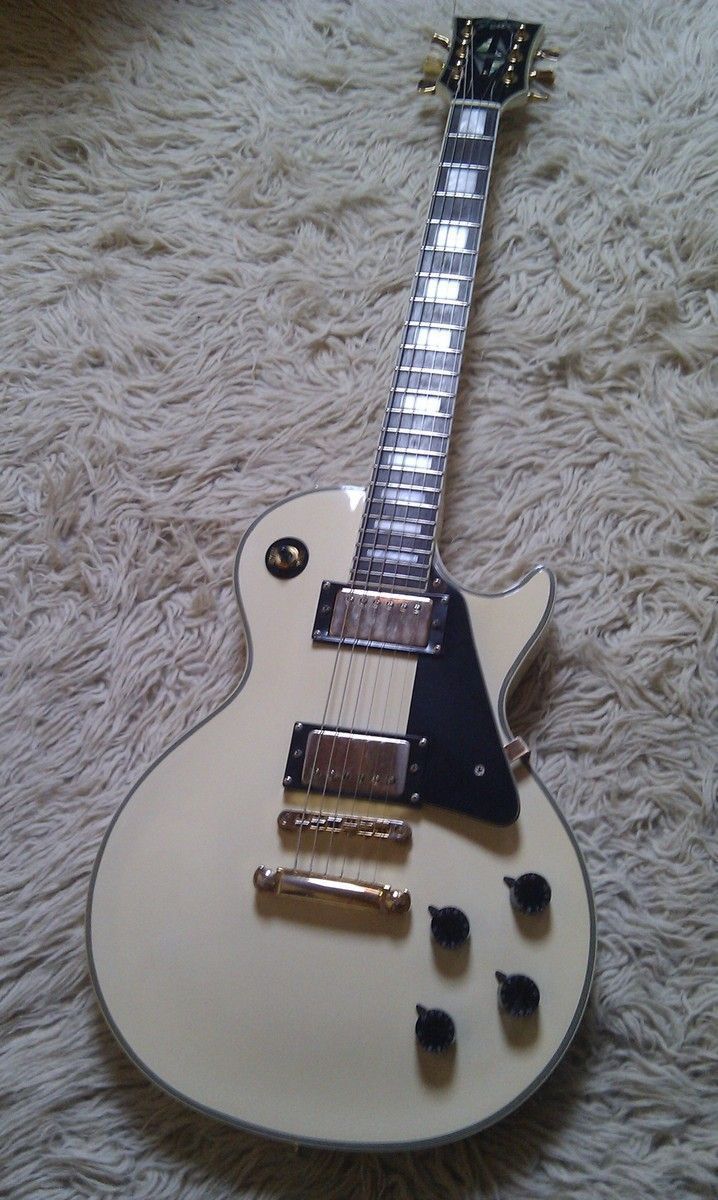 Fenix by Young Chang Les Paul Custom