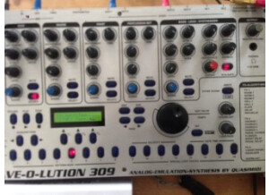 Quasimidi Rave-O-Lution 309 (27005)