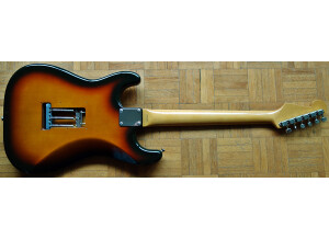 Fender ST62-xx (84393)