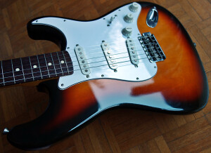 Fender ST62-xx (94882)