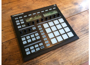 Native Instruments Maschine MKI (82289)