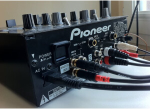 Pioneer DJM-400 (7730)