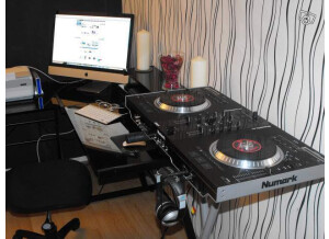 Numark NS7 (61232)