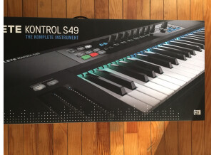 Native Instruments Komplete Kontrol S49 (81500)