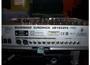 Behringer Eurorack UB1832FX-Pro (29901)