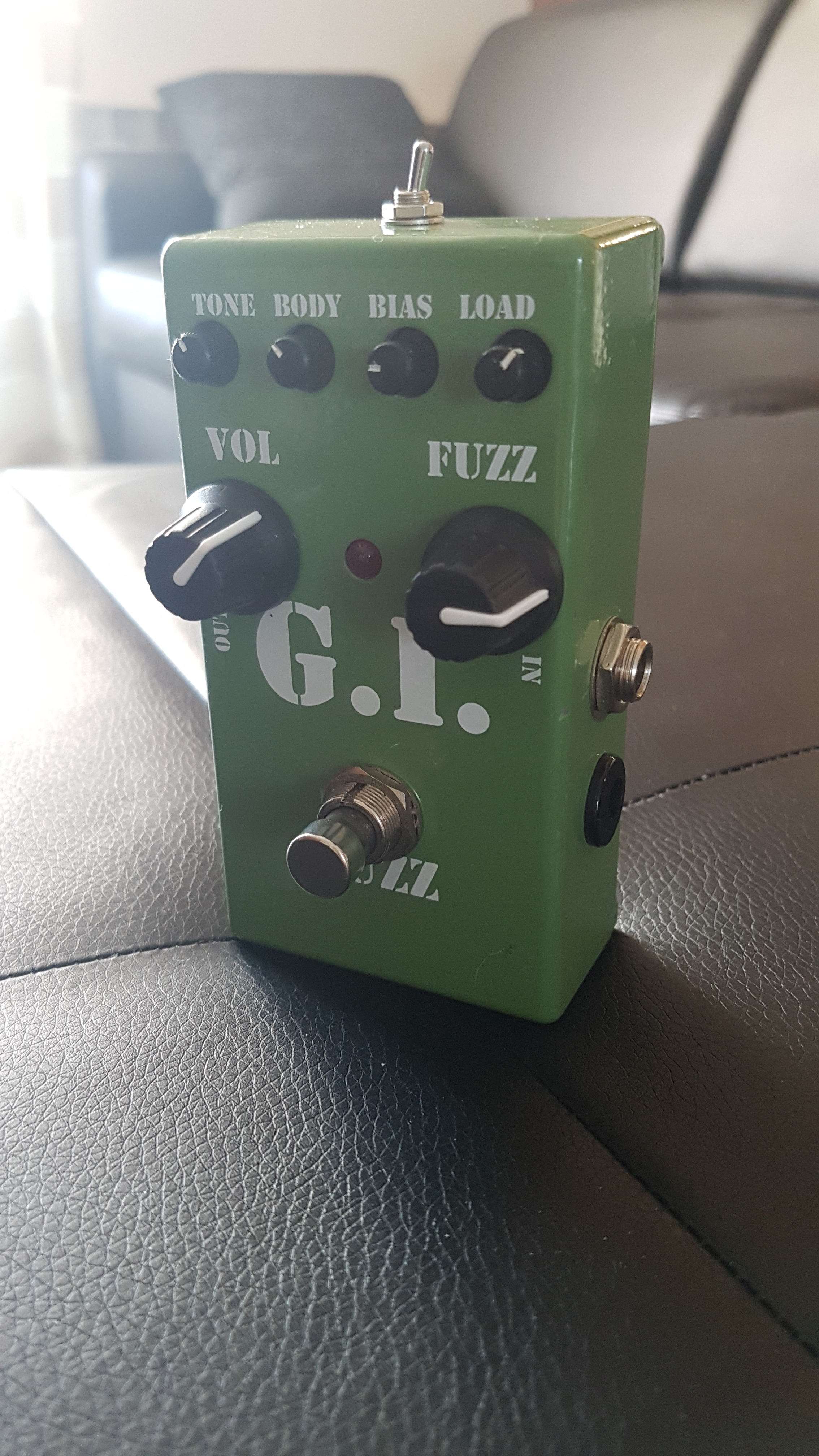 MI Audio G.I. ファズペダル GI Fuzz - Mi Audio GI Fuzz - Audiofanzine