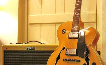 Hofner Guitars 457