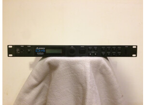 Alesis D4 (31613)