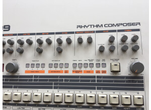 Roland TR-909 (70373)
