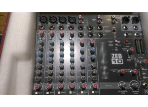 Allen & Heath ZED-10 (32690)