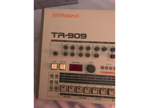 Roland TR-909 (57231)