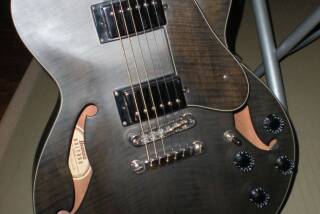Ibanez AGS83B