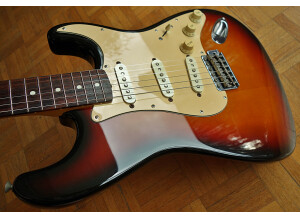 Fender ST62-xx (83913)