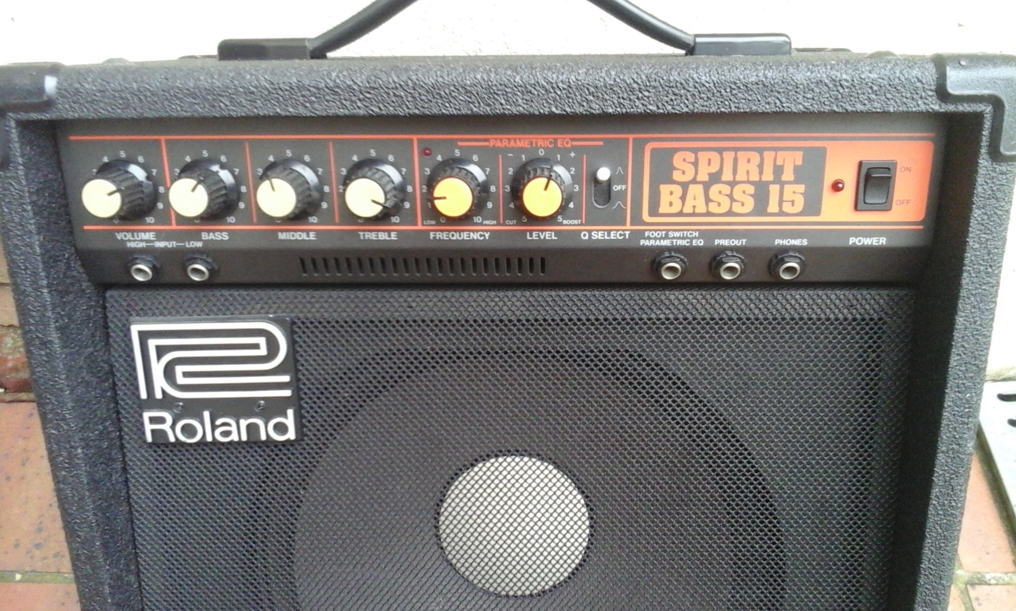 Roland SPIRIT BASS 15 ベース用アンプ 15W - メルカリ