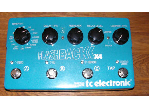TC Electronic Flashback x4 (10031)