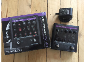 TC-Helicon VoiceTone Synth (73756)